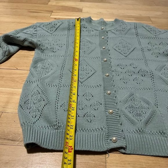 Vintage knit eyelet cardigan - Picture 8 of 8